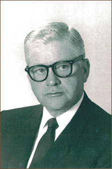 A Francis Porta